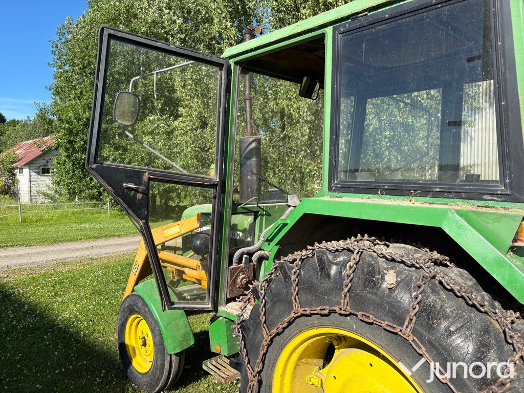 John Deere 1130 ink. 6st tillbehör.