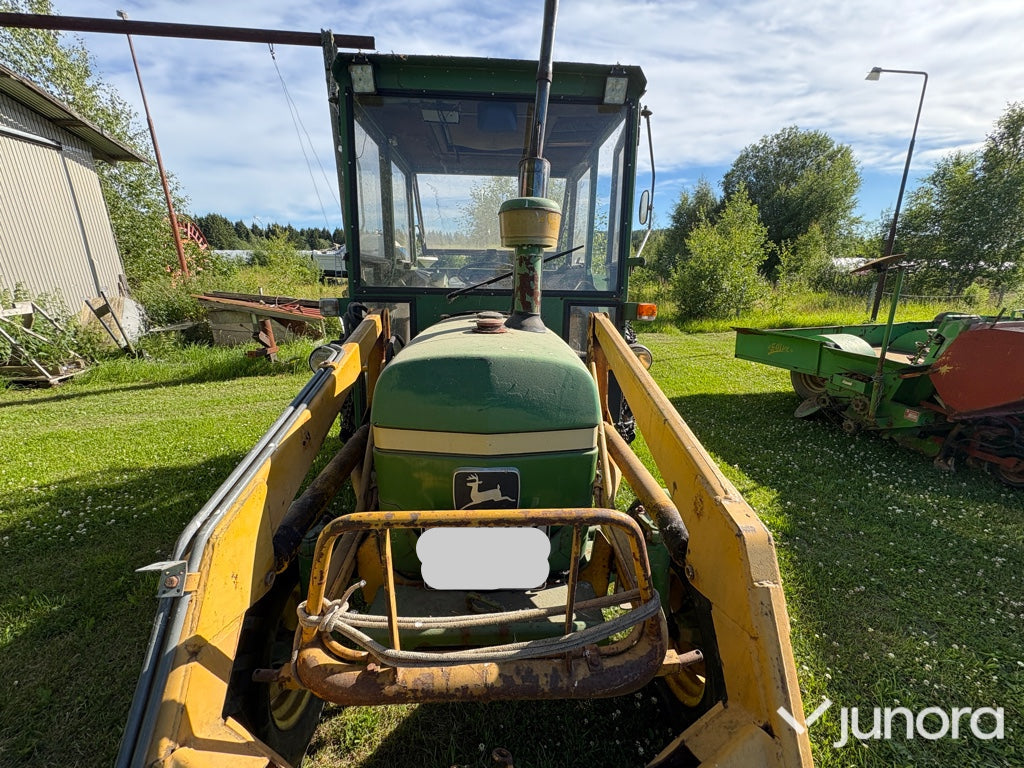John Deere 1130 ink. 6st tillbehör.
