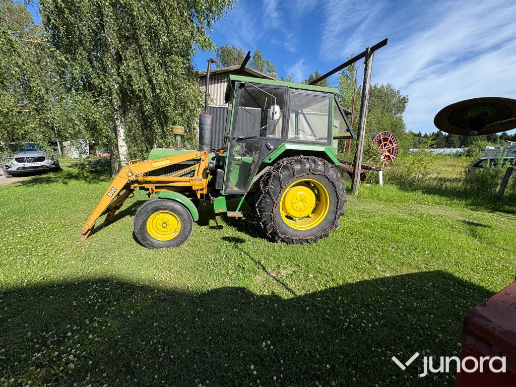 John Deere 1130 ink. 6st tillbehör.