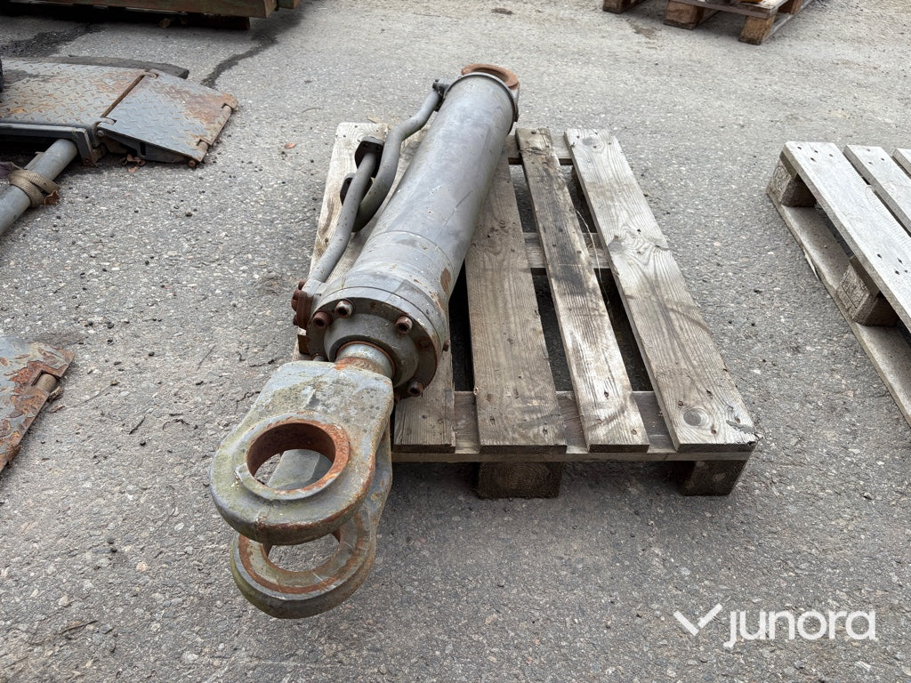 Lyftcylinder Volvo hjullastare