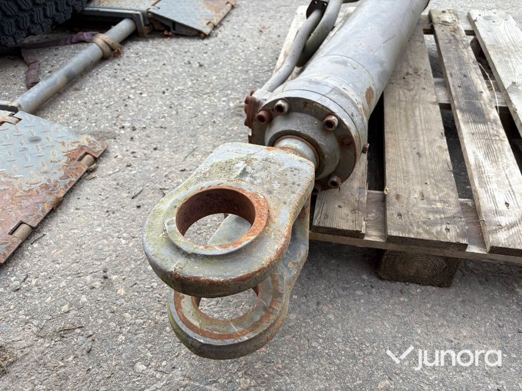 Lyftcylinder Volvo hjullastare