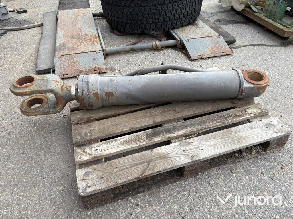 Lyftcylinder Volvo hjullastare