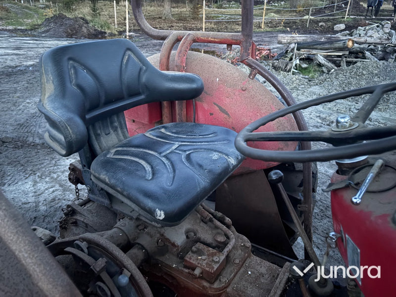 Traktor - Massey Ferguson 35X
