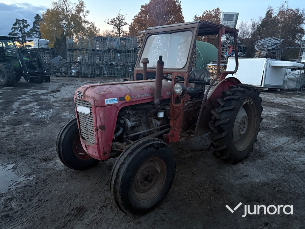 Traktor - Massey Ferguson 35X