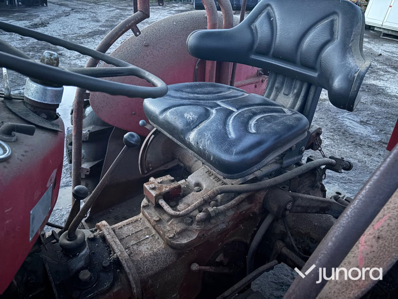 Traktor - Massey Ferguson 35X