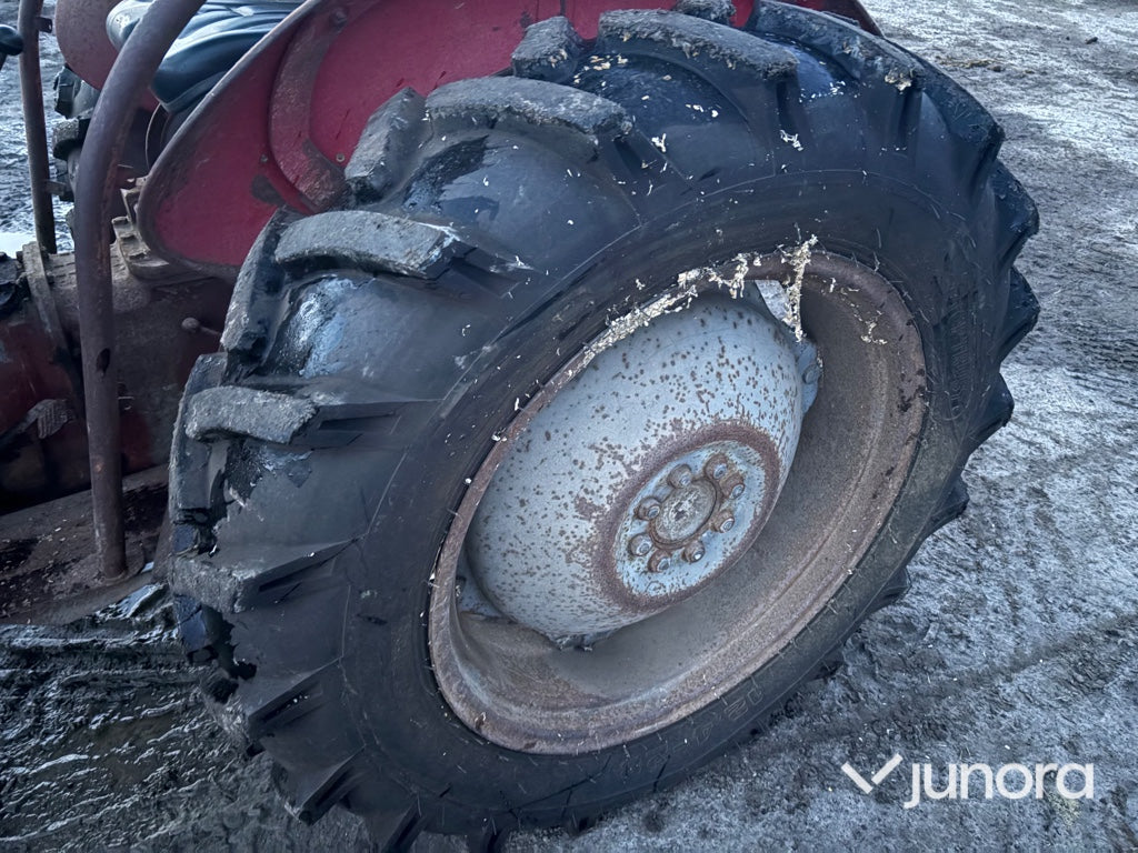 Traktor - Massey Ferguson 35X