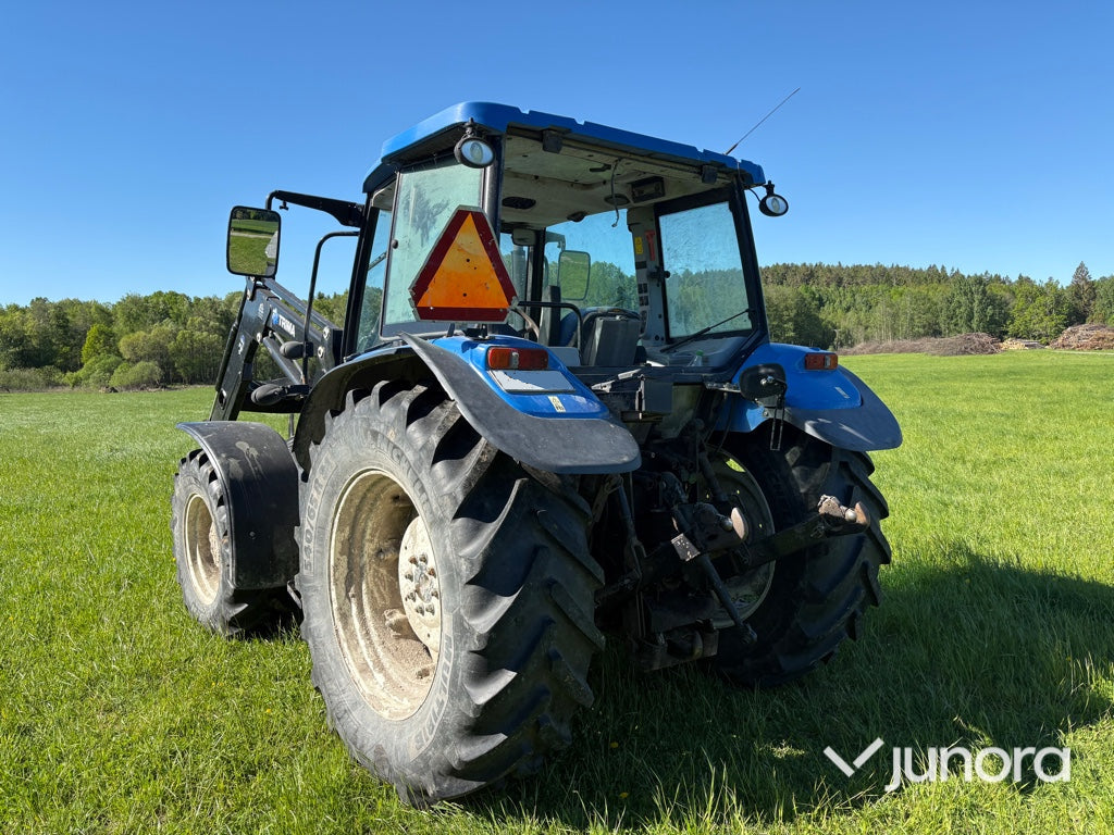 Traktor med lastare - New Holland, T5070