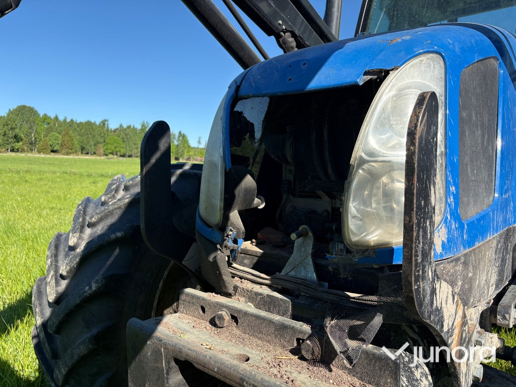 Traktor med lastare - New Holland, T5070