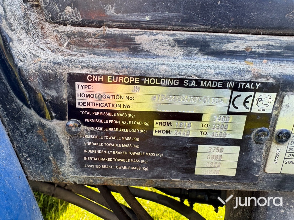 Traktor med lastare - New Holland, T5070
