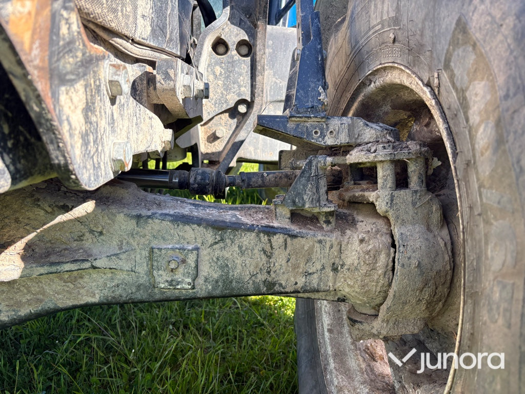 Traktor med lastare - New Holland, T5070