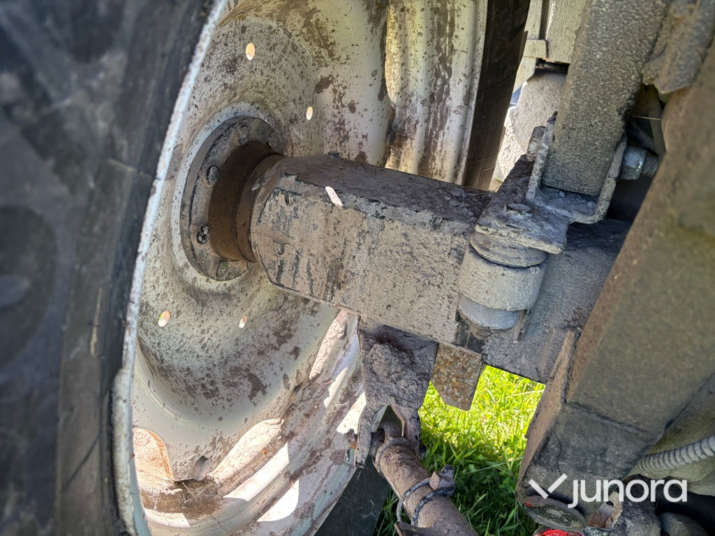 Traktor med lastare - New Holland, T5070