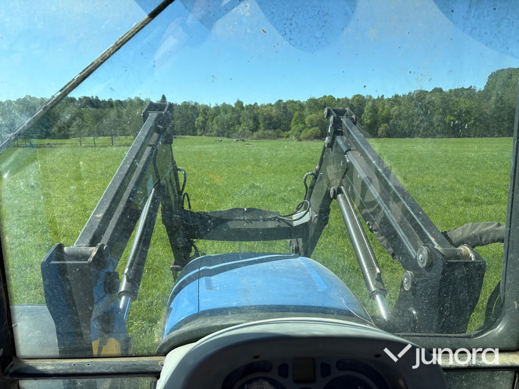Traktor med lastare - New Holland, T5070