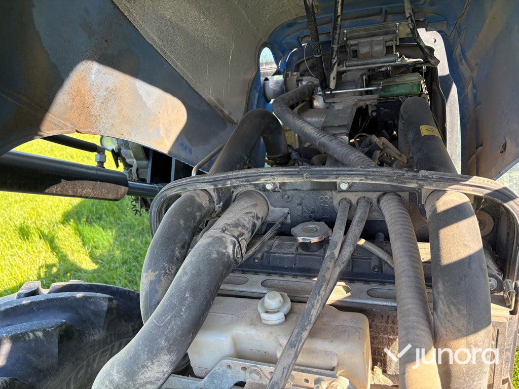 Traktor med lastare - New Holland, T5070
