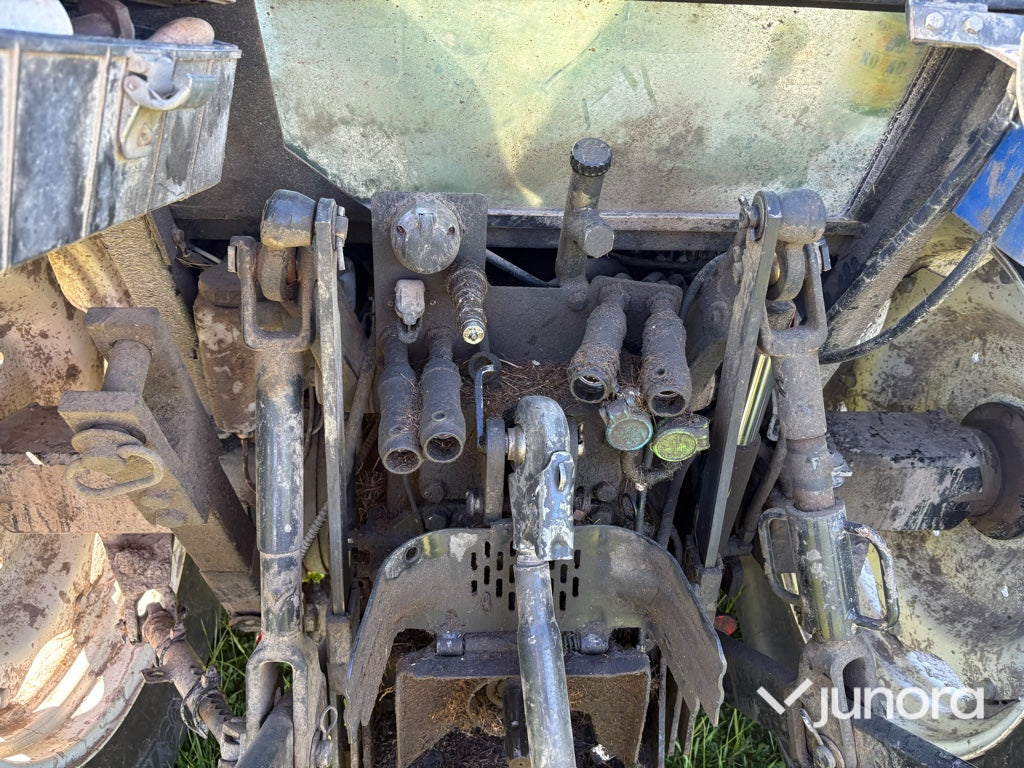 Traktor med lastare - New Holland, T5070