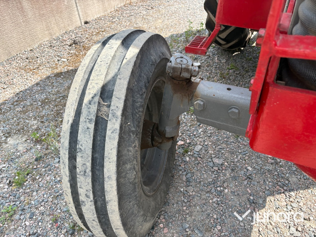 Traktor - Massey Ferguson 65 MP