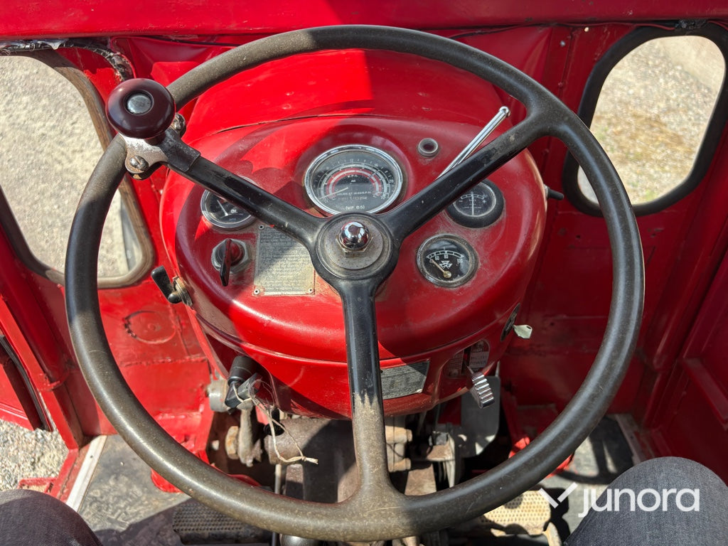 Traktor - Massey Ferguson 65 MP