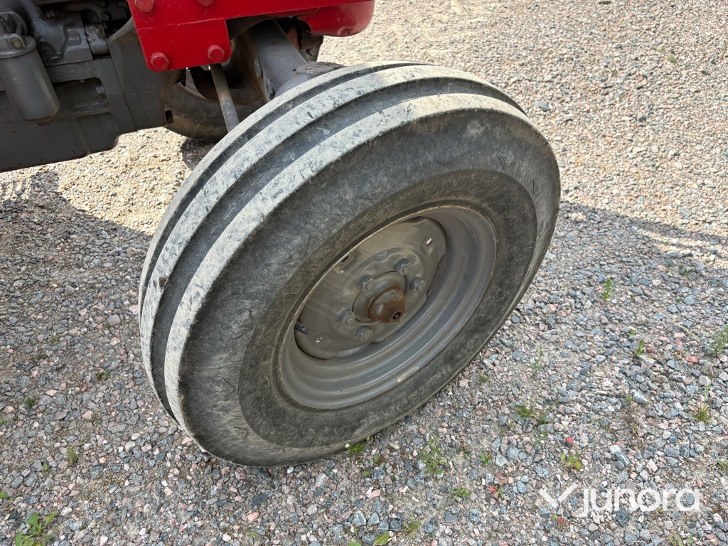 Traktor - Massey Ferguson 65 MP