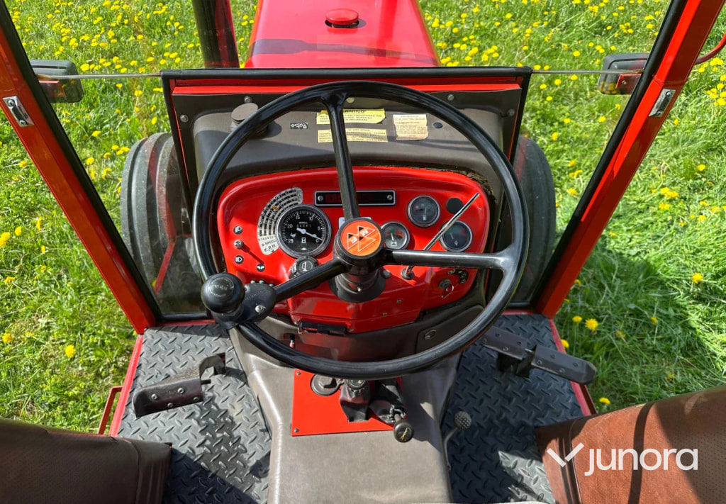 Traktor - Massey Ferguson, 240-2