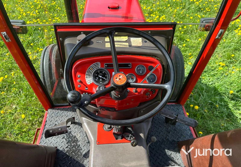 Traktor - Massey Ferguson, 240-2