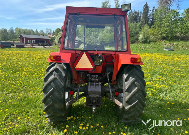 Traktor - Massey Ferguson, 240-2