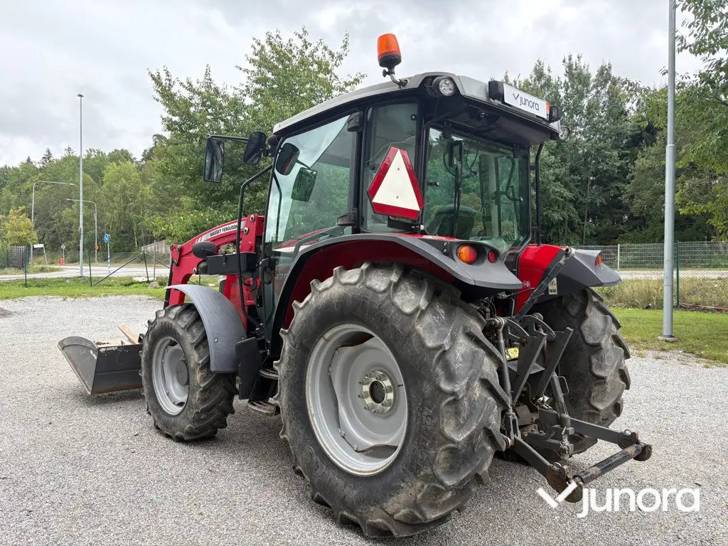 Traktor Massey Ferguson MF 4707