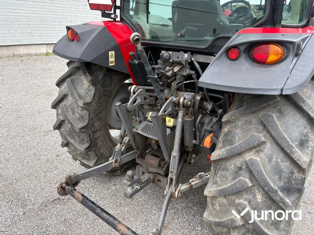 Traktor Massey Ferguson MF 4707