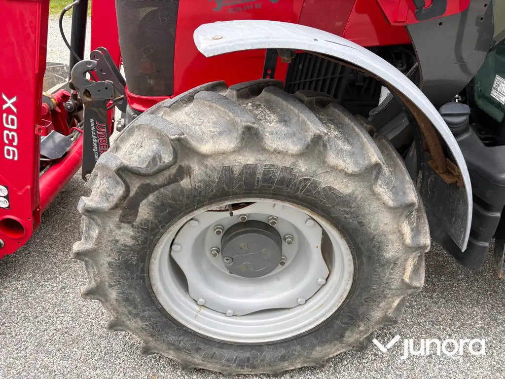 Traktor Massey Ferguson MF 4707