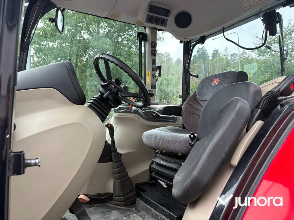 Traktor Massey Ferguson MF 4707