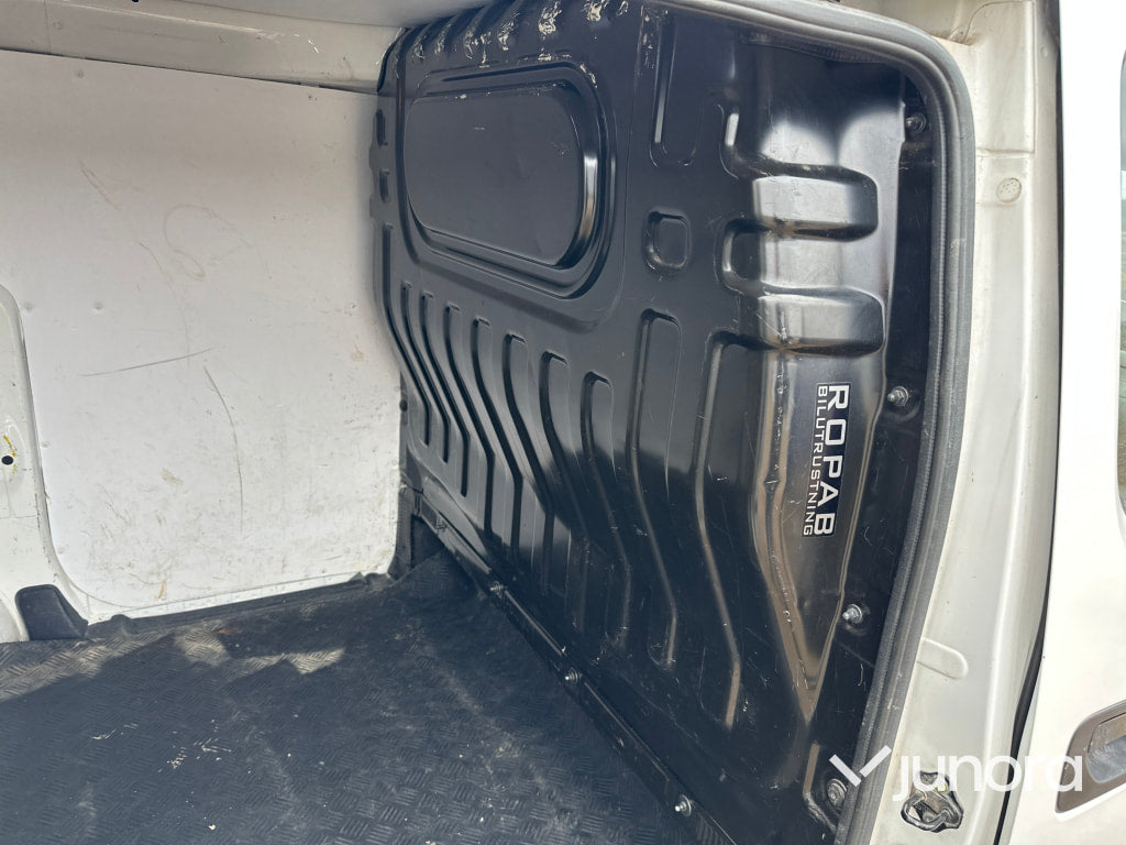 Nissan Skåpbil
