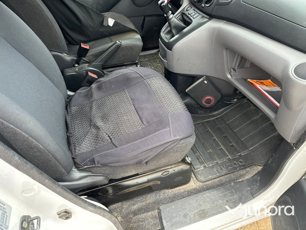 Nissan Skåpbil
