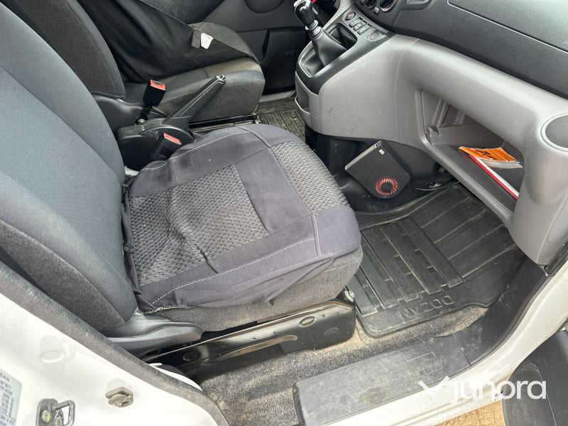 Nissan Skåpbil