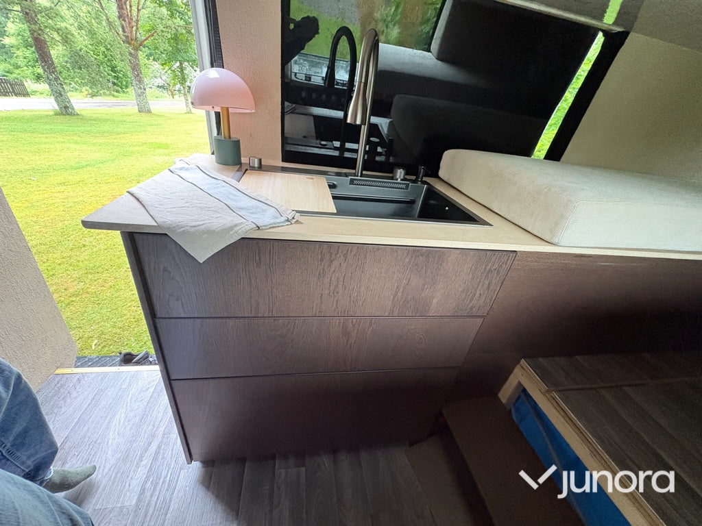 Lastbil ombyggd till husbil - Volkswagen Crafter
