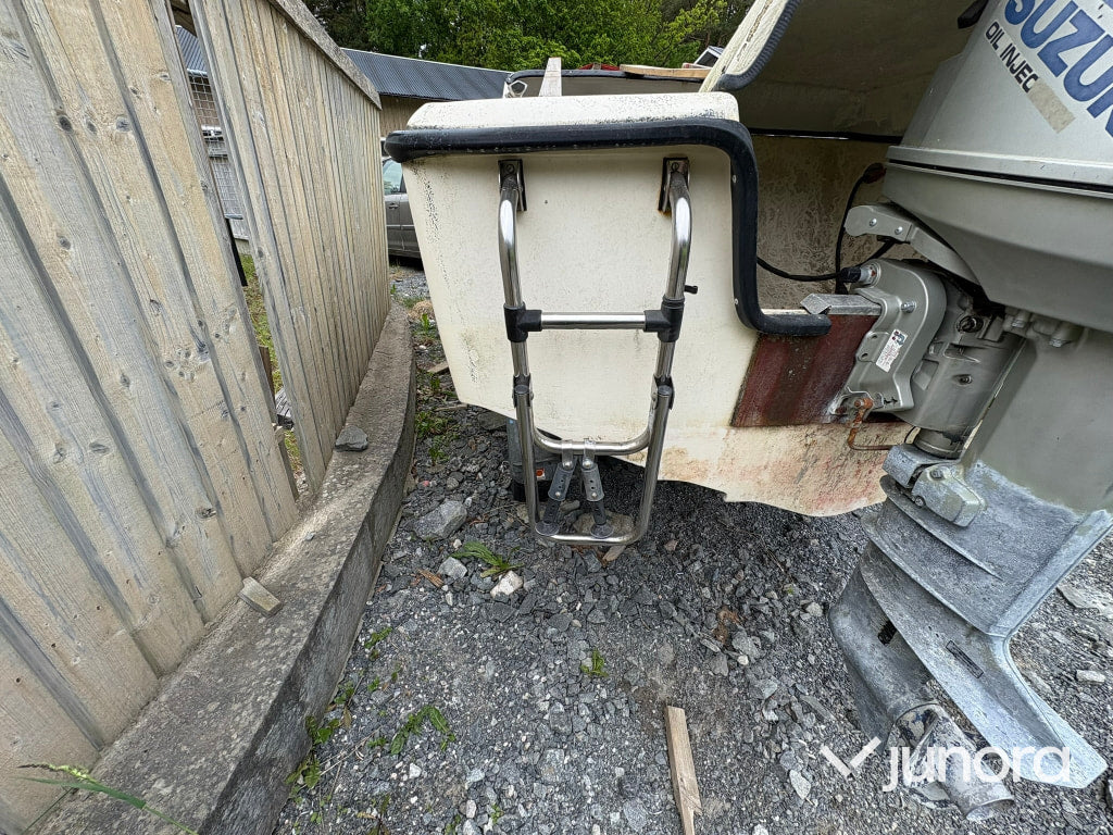 Båt Sjöstedts Cavalier med Suzuki Motor DT40 och Sigam Trailer