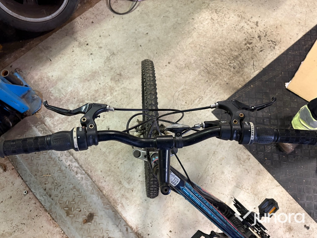 Mountainbike - Moongoose, med motor