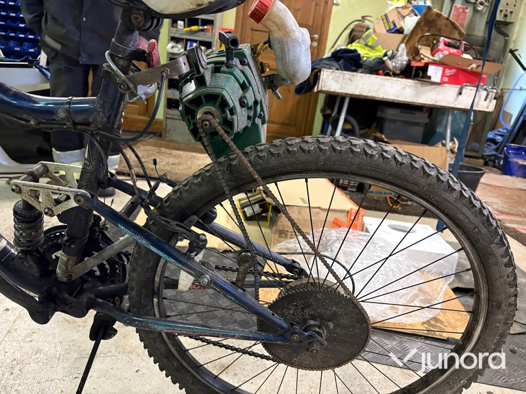 Mountainbike - Moongoose, med motor