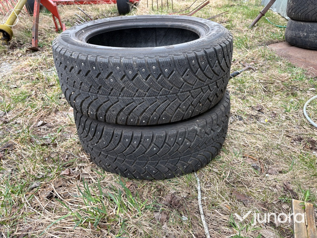 Vinterdäck - 205/55 R16, 2 st