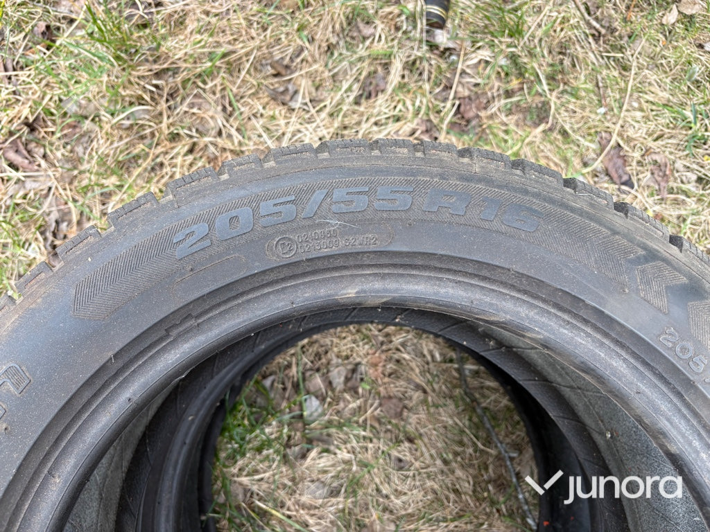 Vinterdäck - 205/55 R16, 2 st