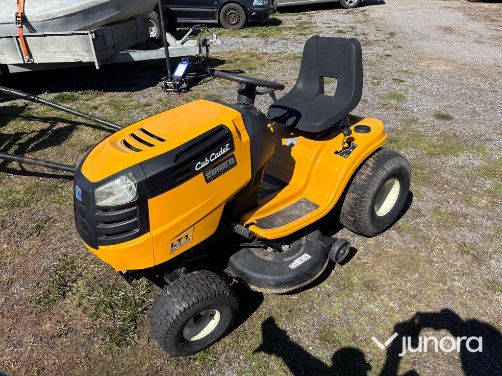 Åkgräsklippare Cub Cadet LT1 NS96