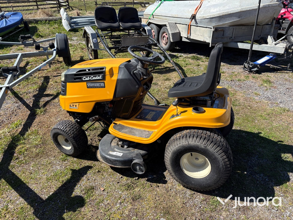 Åkgräsklippare Cub Cadet LT1 NS96