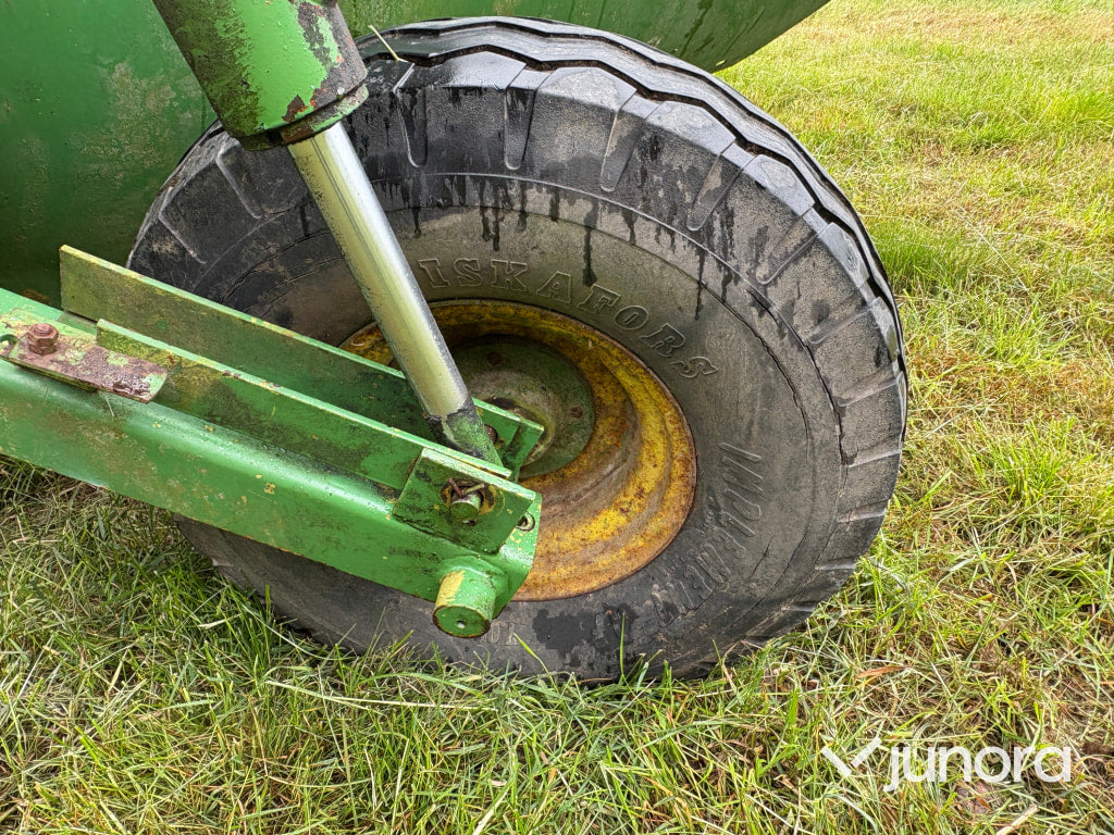 Slåtterkross John Deere E1320