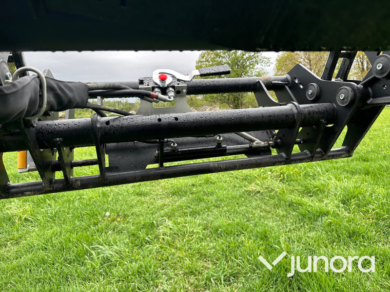 Valtra G 125 E Versu med lastare