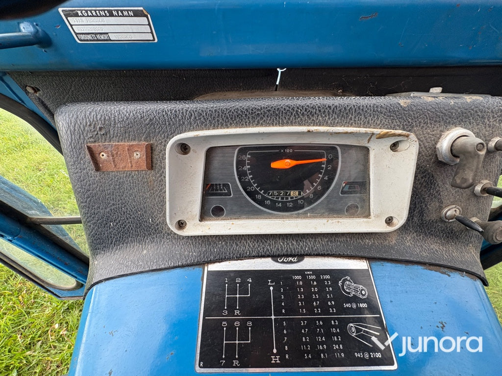 Traktor Ford 4000