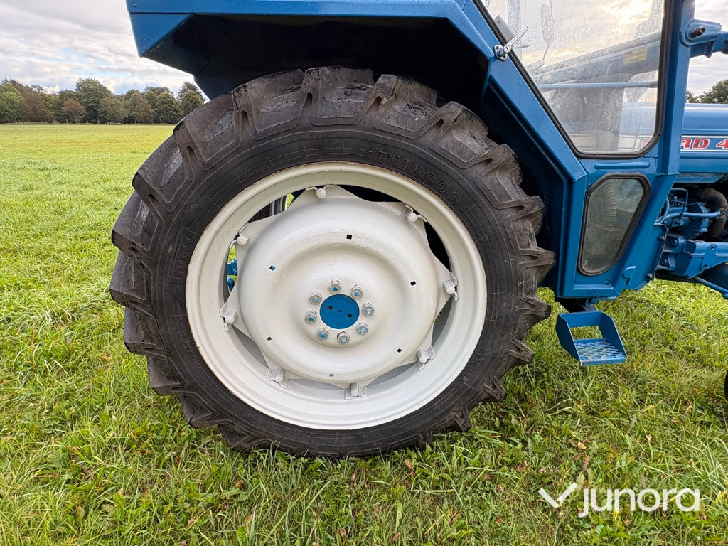 Traktor Ford 4000