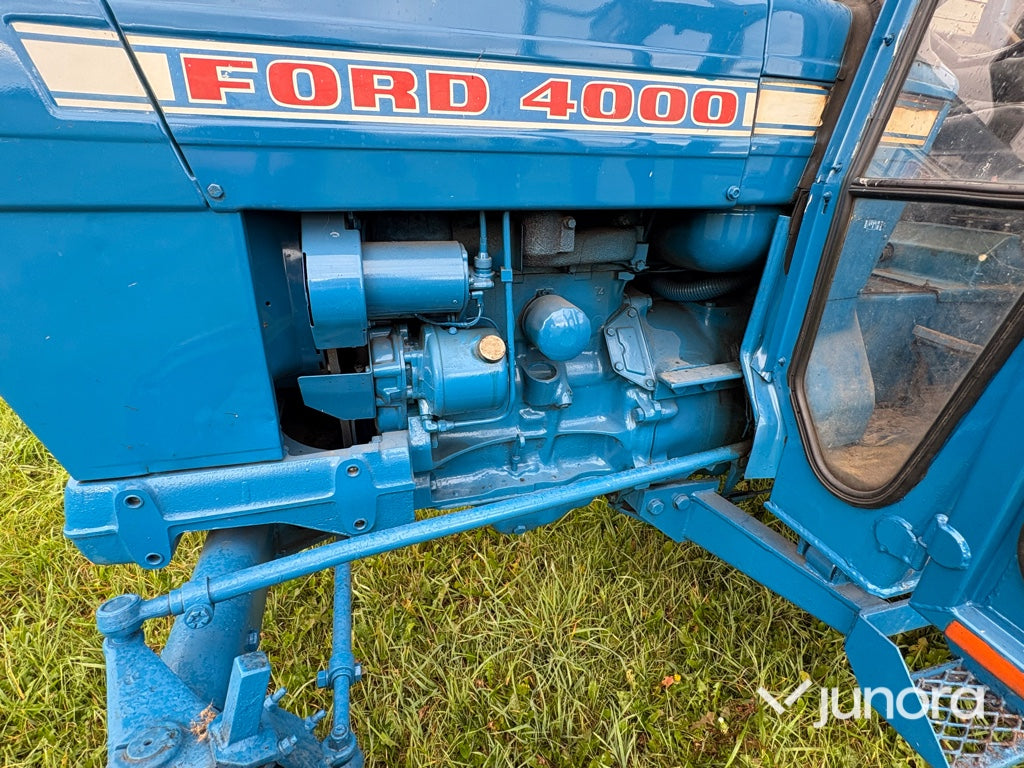 Traktor Ford 4000