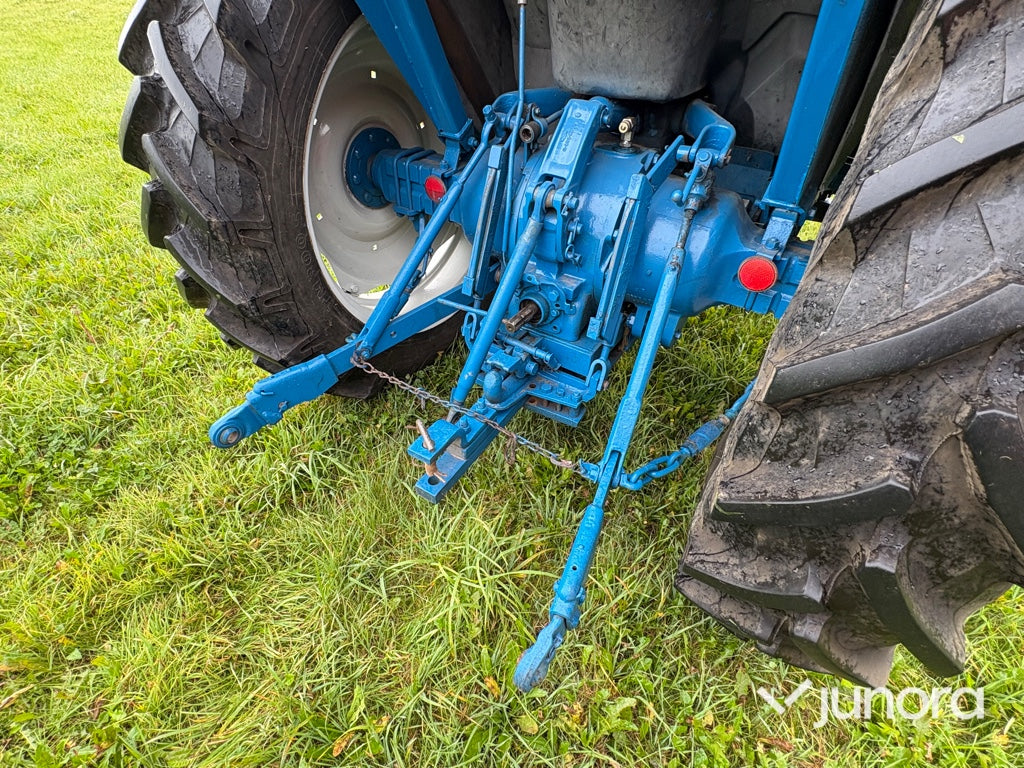 Traktor Ford 4000