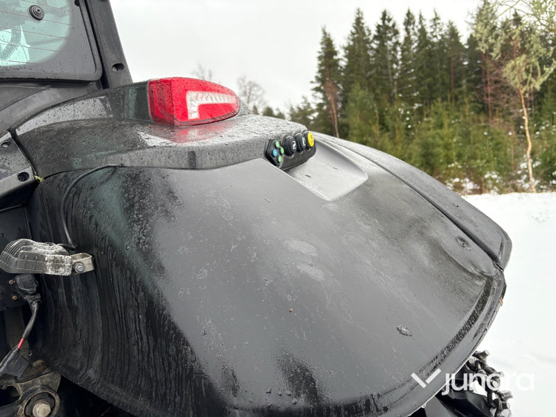 Traktor – Valtra N175 Direct, med twintrac & lastare