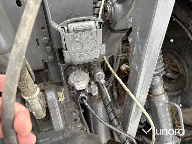 Traktor – Valtra N175 Direct, med twintrac & lastare