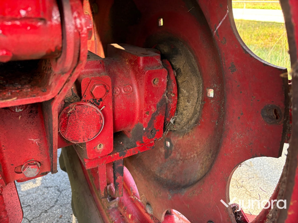 Traktor Volvo BM 650