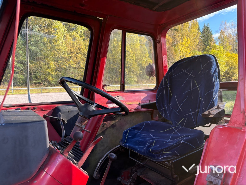 Traktor Volvo BM 650
