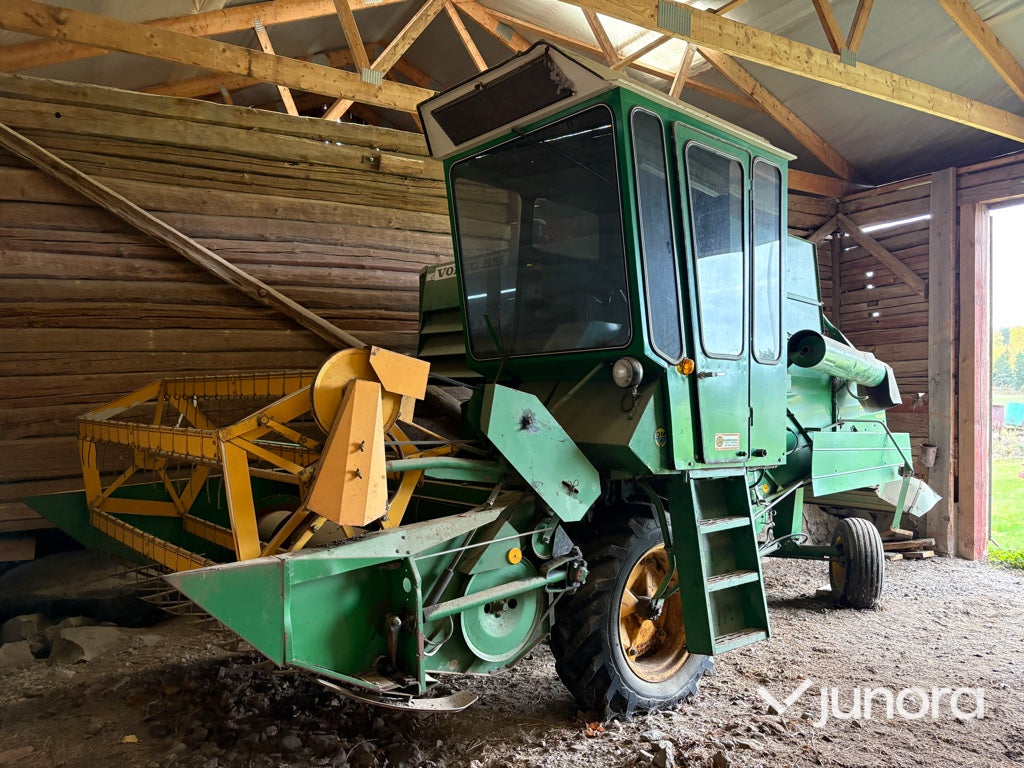 Skördetröska Volvo BM Aktiv 800